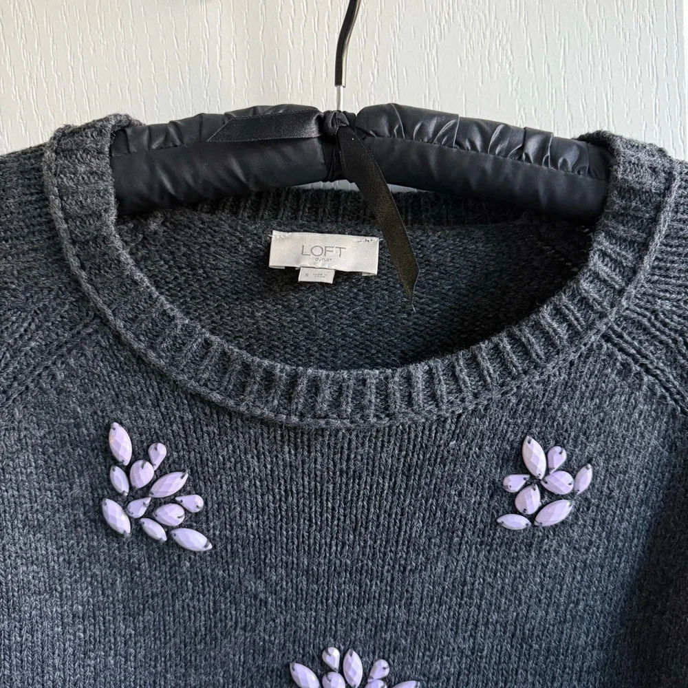 Loft Charcoal Gray Crewneck Sweater With Lavender Bead Embellishments Size S - Picture 8 of 13